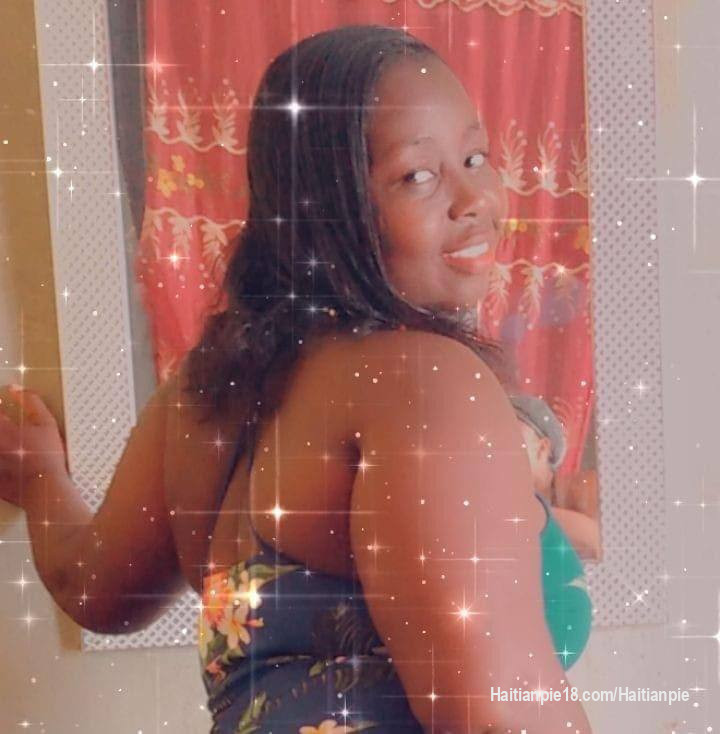 Junette Gwo bout koko pwès